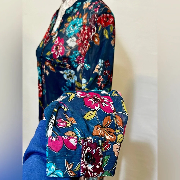 KUT FROM THE KLOTH Navy floral sheer long sleeve top‎ size XL. - Picture 3 of 13